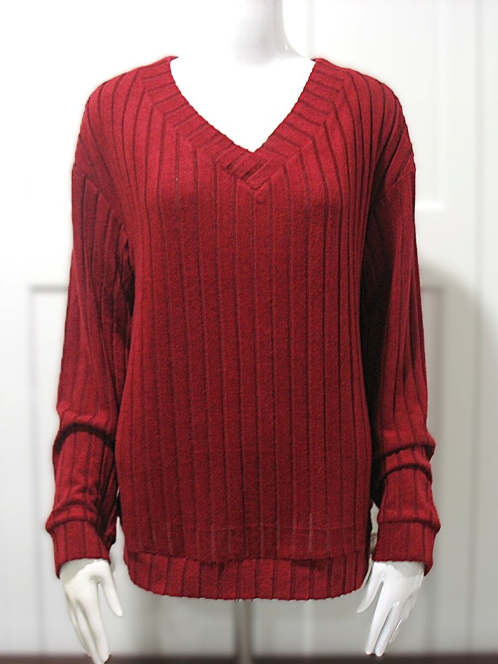 NWT Pretty Garden long sleeve loose fit sweater top shirt burgundy Womens Medium